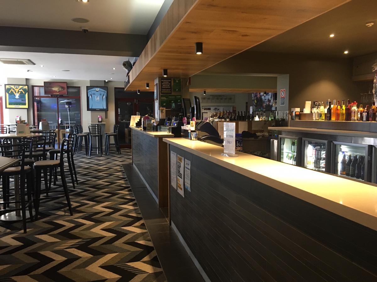 斯旺西酒店 外观 照片